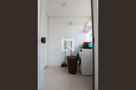 Apartamento à venda com 200m², 3 quartos e 1 vaga Apartamento à venda com 200m², 3 quartos e 1 vagaÁrea de Serviço