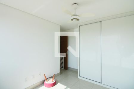 Apartamento à venda com 200m², 3 quartos e 1 vaga Apartamento à venda com 200m², 3 quartos e 1 vagaQuarto 1