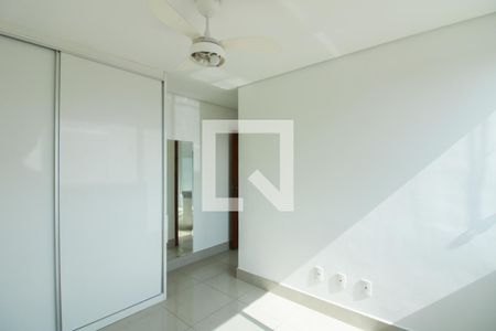 Apartamento à venda com 200m², 3 quartos e 1 vaga Apartamento à venda com 200m², 3 quartos e 1 vagaSuíte