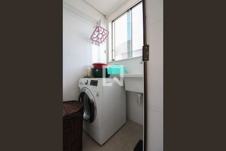 Apartamento à venda com 200m², 3 quartos e 1 vaga Apartamento à venda com 200m², 3 quartos e 1 vagaÁrea de Serviço