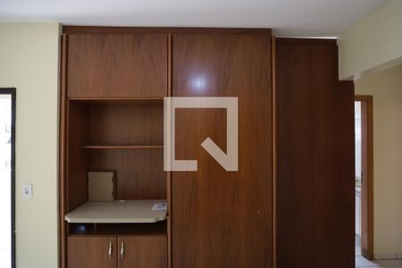 Quarto 1 de apartamento para alugar com 2 quartos, 70m² em Serrinha, Goiânia