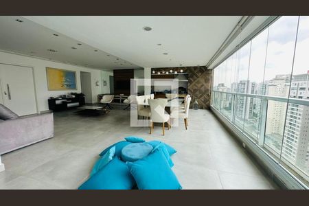 Foto 02 de apartamento à venda com 3 quartos, 222m² em Campo Belo, São Paulo