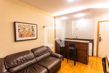 Sala de apartamento para alugar com 1 quarto, 42m² em Funcionários, Belo Horizonte