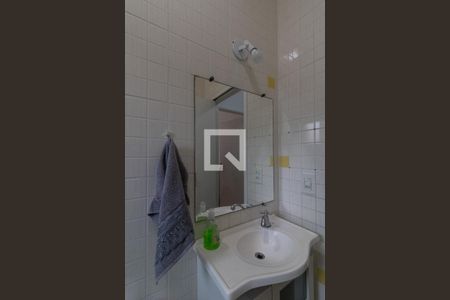 Casa de condomínio à venda com 160m², 3 quartos e 2 vagas Casa de condomínio à venda com 160m², 3 quartos e 2 vagasBanheiro