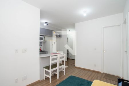 Sala de apartamento para alugar com 2 quartos, 45m² em Vila Itapegica, Guarulhos