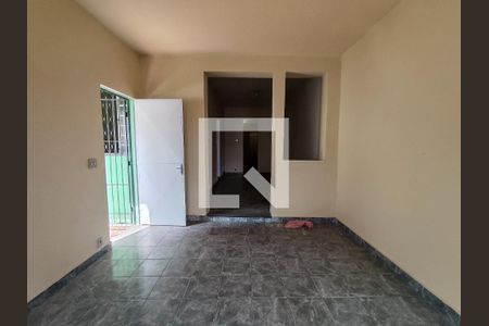 Sala de casa à venda com 3 quartos, 90m² em Sagrada Família, Belo Horizonte