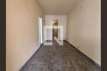 Sala de casa à venda com 3 quartos, 90m² em Sagrada Família, Belo Horizonte