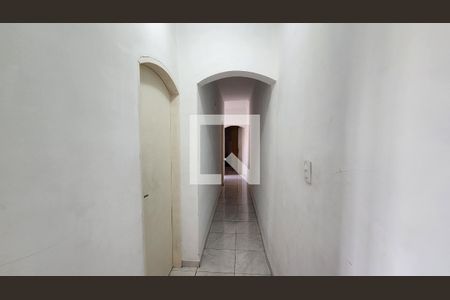 Corredor de casa à venda com 4 quartos, 240m² em Jardim Sao Camilo Novo, Jundiaí