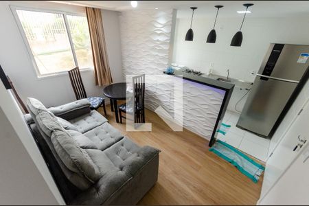 Sala de apartamento para alugar com 2 quartos, 40m² em Vila Zat, São Paulo