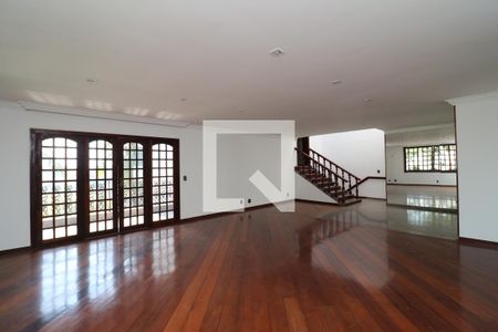 Sala 1 de casa para alugar com 5 quartos, 600m² em Jardim Guanabara, Rio de Janeiro