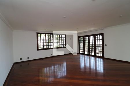 Sala 1 de casa para alugar com 5 quartos, 600m² em Jardim Guanabara, Rio de Janeiro