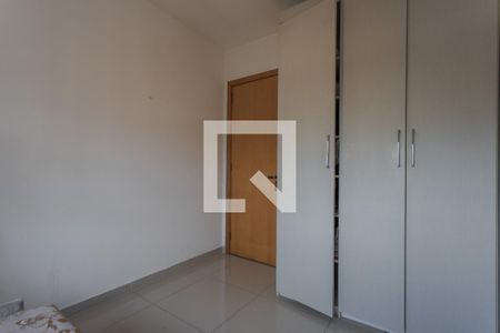 Quarto 1 de apartamento para alugar com 3 quartos, 87m² em Sarandi, Porto Alegre