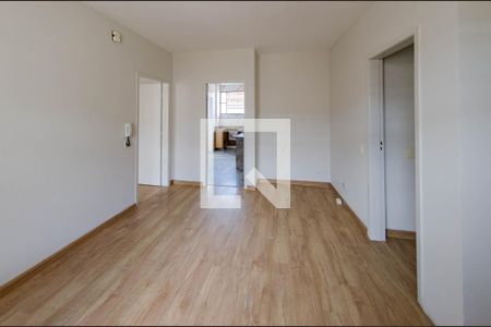 Sala 2 de apartamento para alugar com 3 quartos, 140m² em Coração Eucarístico, Belo Horizonte