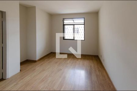 Sala 2 de apartamento para alugar com 3 quartos, 140m² em Coração Eucarístico, Belo Horizonte