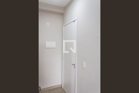 Sala de TV de apartamento à venda com 3 quartos, 80m² em Jardim Tupanci, Barueri