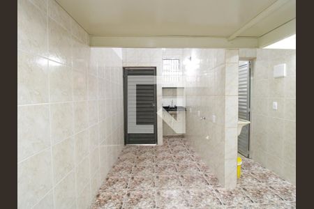 Sala / Cozinha de casa para alugar com 1 quarto, 25m² em Parque Edu Chaves, São Paulo