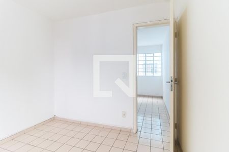 Quarto 1 de apartamento para alugar com 2 quartos, 48m² em Jardim Itamarati, Poá