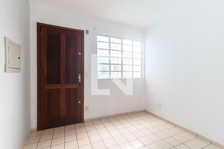 Sala de apartamento para alugar com 2 quartos, 48m² em Jardim Itamarati, Poá