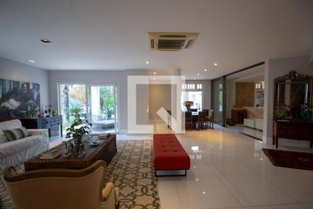 Sala de casa à venda com 3 quartos, 900m² em Barra da Tijuca, Rio de Janeiro