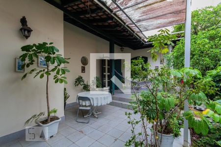 Casa à venda com 380m², 5 quartos e 4 vagas