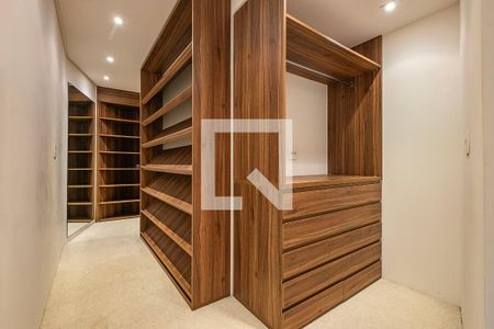 Suíte - Closet de apartamento para alugar com 1 quarto, 82m² em Jardim America, São Paulo