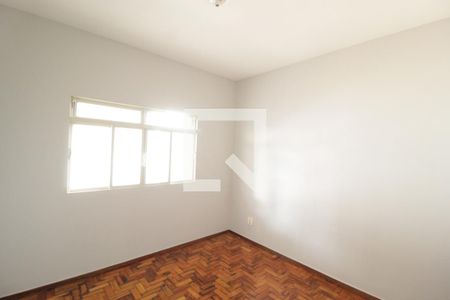 Quarto 1 de casa para alugar com 5 quartos, 300m² em Brasil, Uberlândia