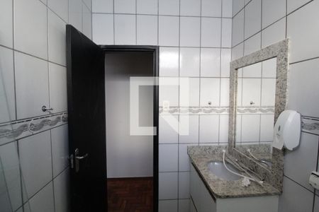 Banheiro Social de casa para alugar com 5 quartos, 300m² em Brasil, Uberlândia