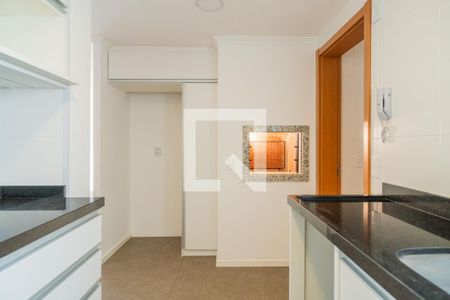 Cozinha e Área de Serviço de apartamento à venda com 3 quartos, 89m² em Cavalhada, Porto Alegre