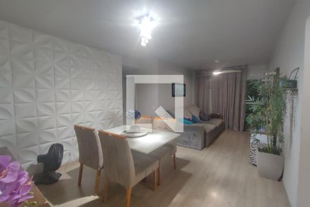 Sala de apartamento para alugar com 3 quartos, 77m² em Taquara, Rio de Janeiro