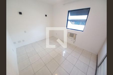 Quarto de apartamento para alugar com 1 quarto, 69m² em Centro, São Vicente