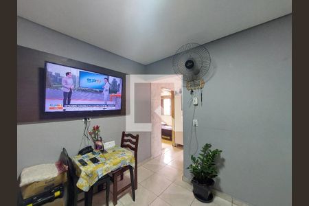 Sala de casa à venda com 4 quartos, 50m² em Socorro, São Paulo