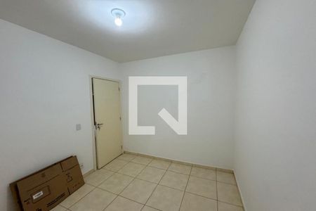 Dormitório 01 de apartamento para alugar com 2 quartos, 43m² em Valentina Figueiredo, Ribeirão Preto