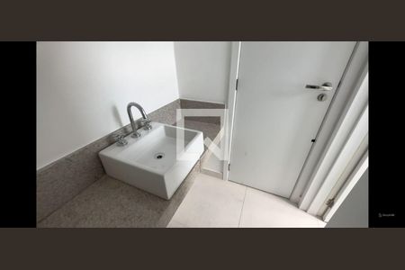 Banheiro Suíte 2 e 3 de apartamento à venda com 4 quartos, 199m² em Barra Olímpica, Rio de Janeiro