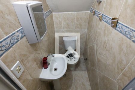 Banheiro 1 de casa para alugar com 2 quartos, 98m² em Mirim, Praia Grande