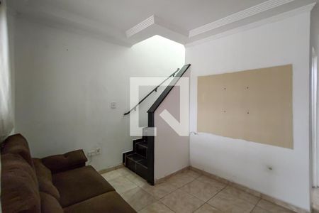 Sala de casa para alugar com 2 quartos, 98m² em Mirim, Praia Grande