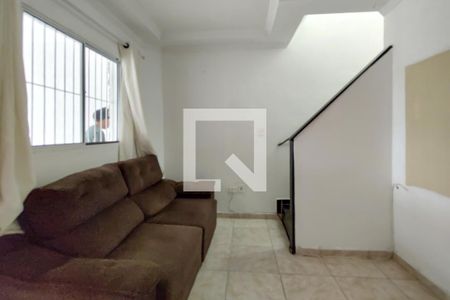 Sala de casa para alugar com 2 quartos, 98m² em Mirim, Praia Grande