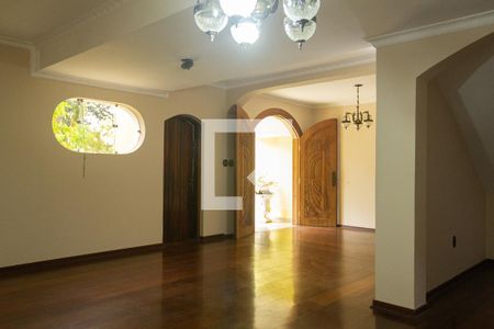 Sala de casa para alugar com 4 quartos, 800m² em Suissa, Ribeirão Pires