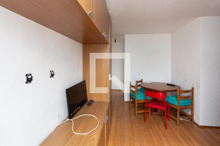 Sala de apartamento para alugar com 1 quarto, 35m² em Indianópolis, São Paulo