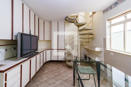 Casa à venda com 500m², 4 quartos e 5 vagas Casa à venda com 500m², 4 quartos e 5 vagasCopa