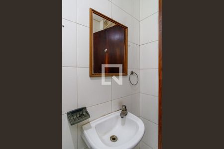 Casa à venda com 500m², 4 quartos e 5 vagas Casa à venda com 500m², 4 quartos e 5 vagasBanheiro