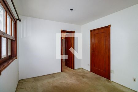 Casa à venda com 500m², 4 quartos e 5 vagas Casa à venda com 500m², 4 quartos e 5 vagasQuarto 1