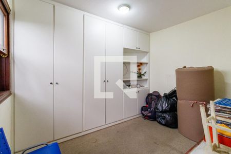 Casa à venda com 500m², 4 quartos e 5 vagas Casa à venda com 500m², 4 quartos e 5 vagasQuarto de Serviço