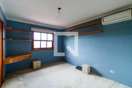 Casa à venda com 500m², 4 quartos e 5 vagas Casa à venda com 500m², 4 quartos e 5 vagasQuarto 3