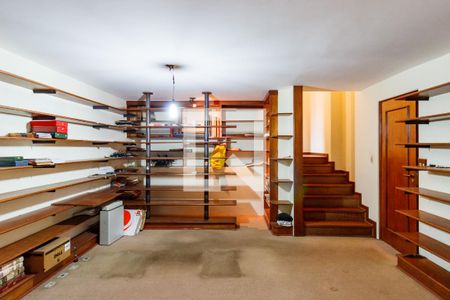 Casa à venda com 500m², 4 quartos e 5 vagas Casa à venda com 500m², 4 quartos e 5 vagasDespensa