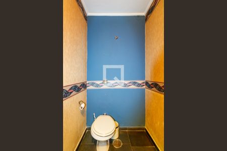 Casa à venda com 500m², 4 quartos e 5 vagas Casa à venda com 500m², 4 quartos e 5 vagasBanheiro Social