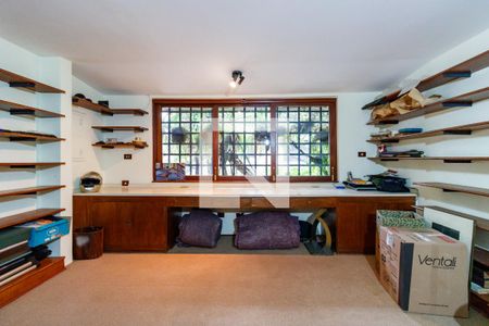 Casa à venda com 500m², 4 quartos e 5 vagas Casa à venda com 500m², 4 quartos e 5 vagasDespensa