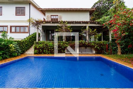 Casa à venda com 500m², 4 quartos e 5 vagas Casa à venda com 500m², 4 quartos e 5 vagasÁrea comum