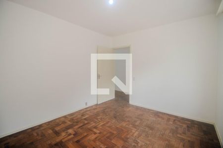 Quarto de apartamento à venda com 1 quarto, 44m² em Passo D’areia, Porto Alegre