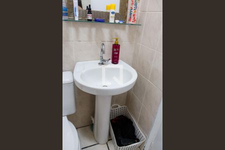 Casa à venda com 280m², 5 quartos e 2 vagas Casa à venda com 280m², 5 quartos e 2 vagasBanheiro