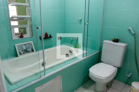 Casa à venda com 280m², 5 quartos e 2 vagas Casa à venda com 280m², 5 quartos e 2 vagasBanheiro da Suíte 3